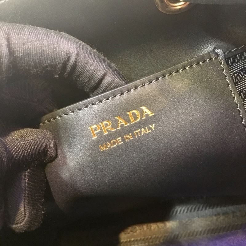 Pra*a bucket bags